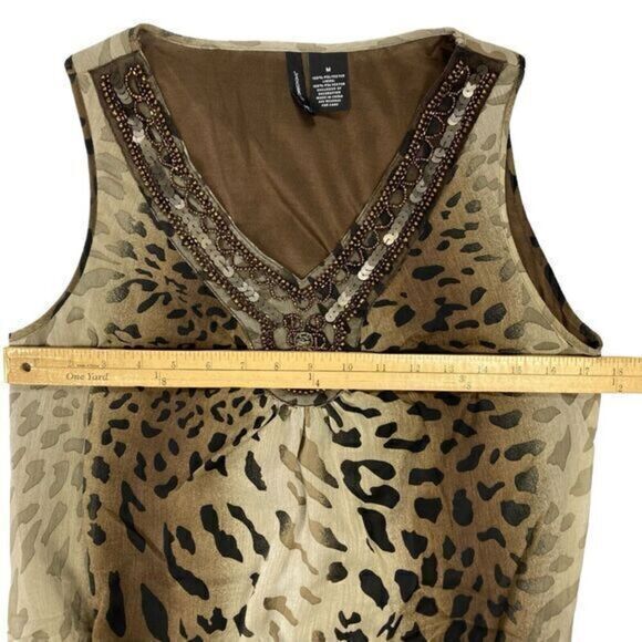 New Direction Sleeveless Blouse Womens Size Medium Leopard Print Embellished Top - Picture 8 of 12